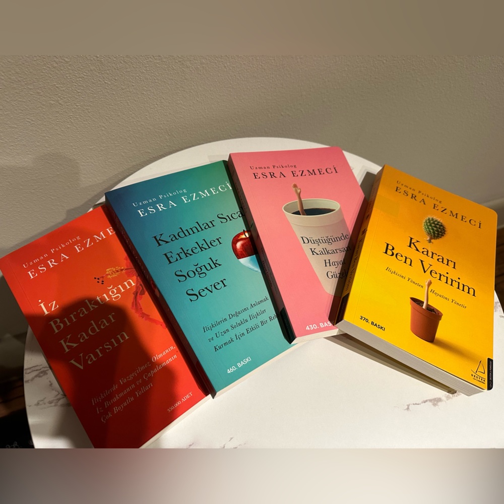 Turkish Books from Esra Ezmeci
